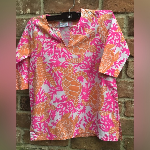 Gretchen Scott Pink and Orange Turtle Print Top 4/6 - Picture 1 of 2